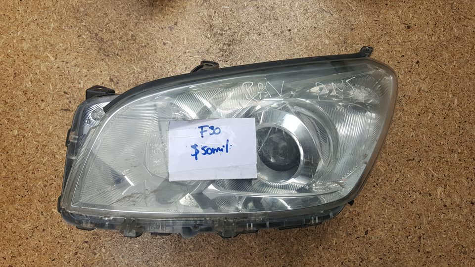 FARO DELANTERO IZQUIERDO TOYOTA RAV4 2009 AL 2012